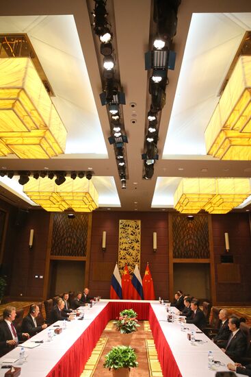 President Vladimir Putin visits Vietnam to attend APEC Economic Leaders’ Meeting