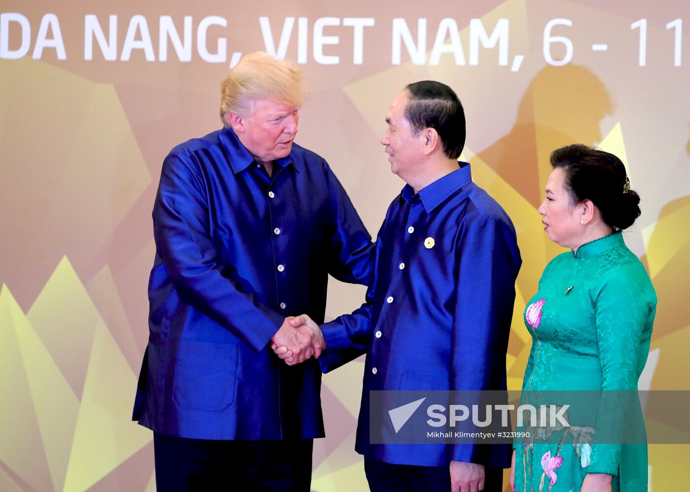 President Vladimir Putin visits Vietnam to attend APEC Economic Leaders’ Meeting