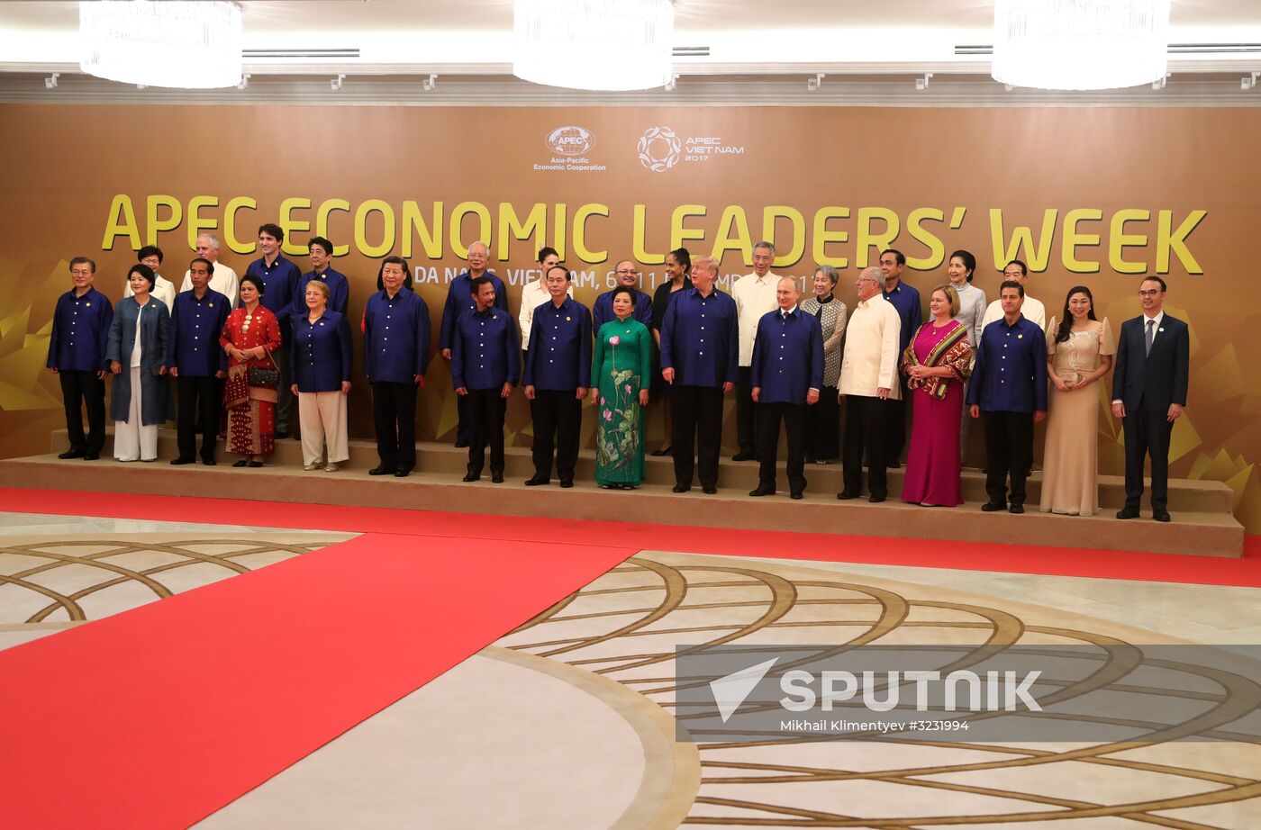 President Vladimir Putin visits Vietnam to attend APEC Economic Leaders’ Meeting