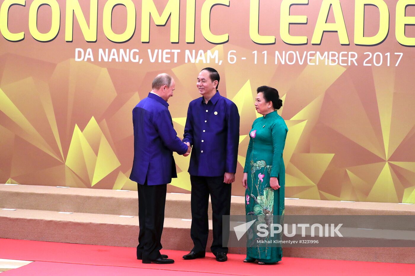 President Vladimir Putin visits Vietnam to attend APEC Economic Leaders’ Meeting