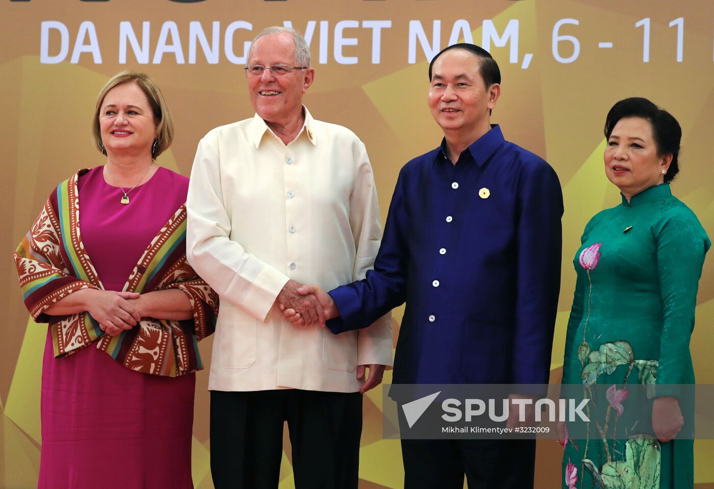President Vladimir Putin visits Vietnam to attend APEC Economic Leaders’ Meeting