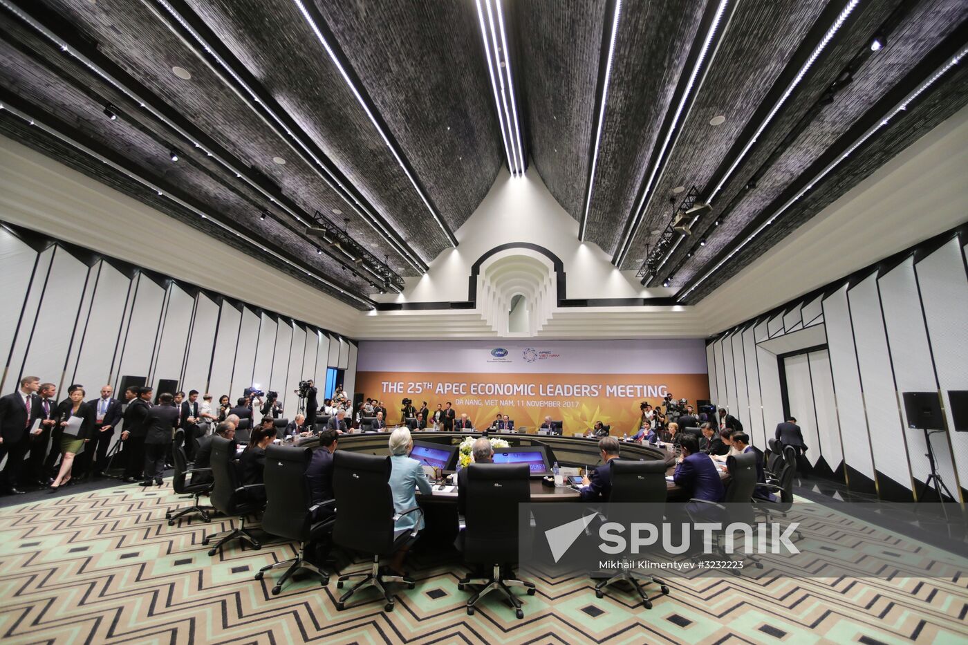 President Putin attends APEC Economic Leaders' Meeting