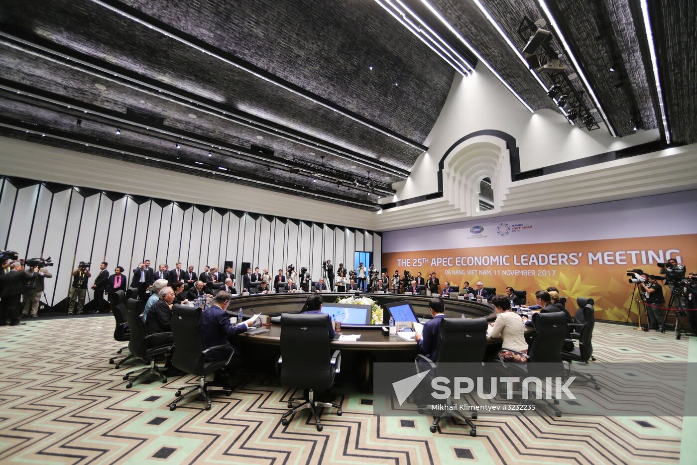 President Putin attends APEC Economic Leaders' Meeting