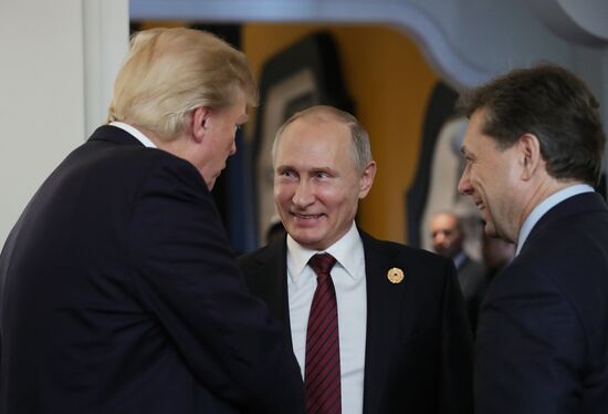President Putin attends APEC Economic Leaders' Meeting