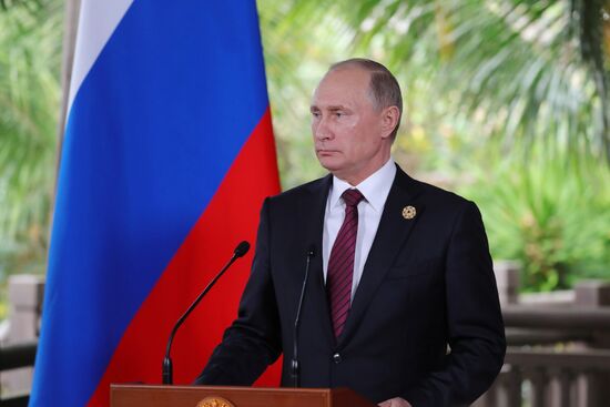 President Putin attends APEC Economic Leaders' Meeting