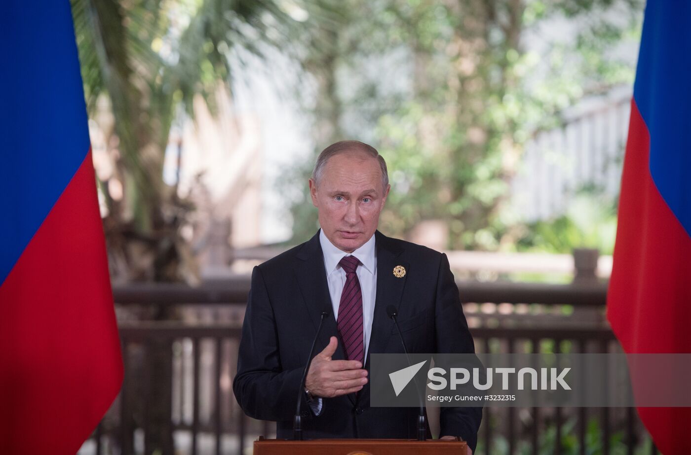 President Putin attends APEC Economic Leaders' Meeting