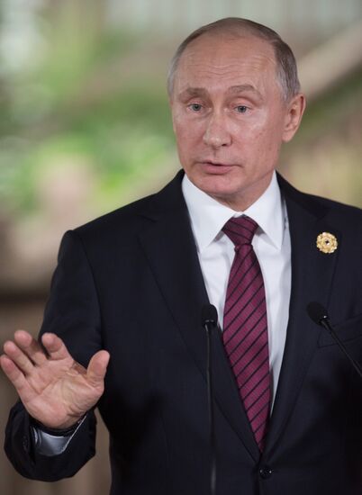 President Putin attends APEC Economic Leaders' Meeting