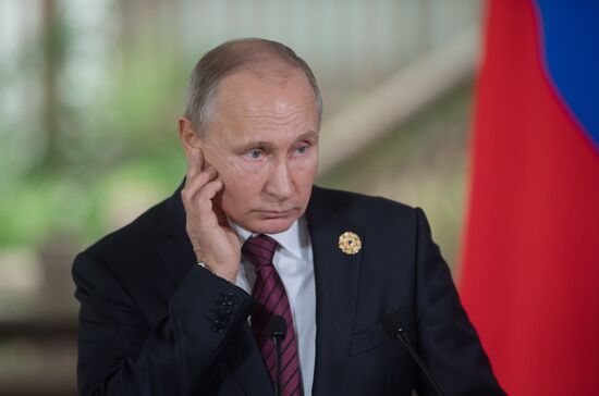 President Putin attends APEC Economic Leaders' Meeting