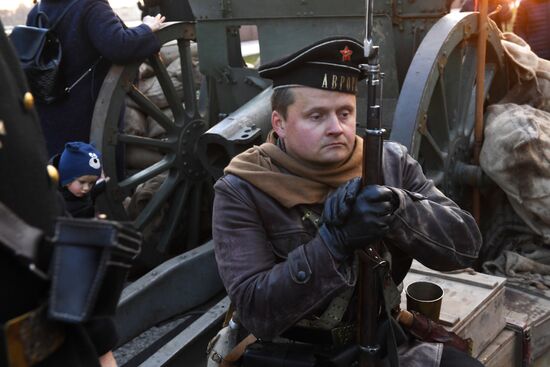 Petrograd 1917 historical reenactment