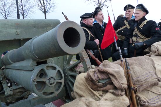 Petrograd 1917 historical reenactment