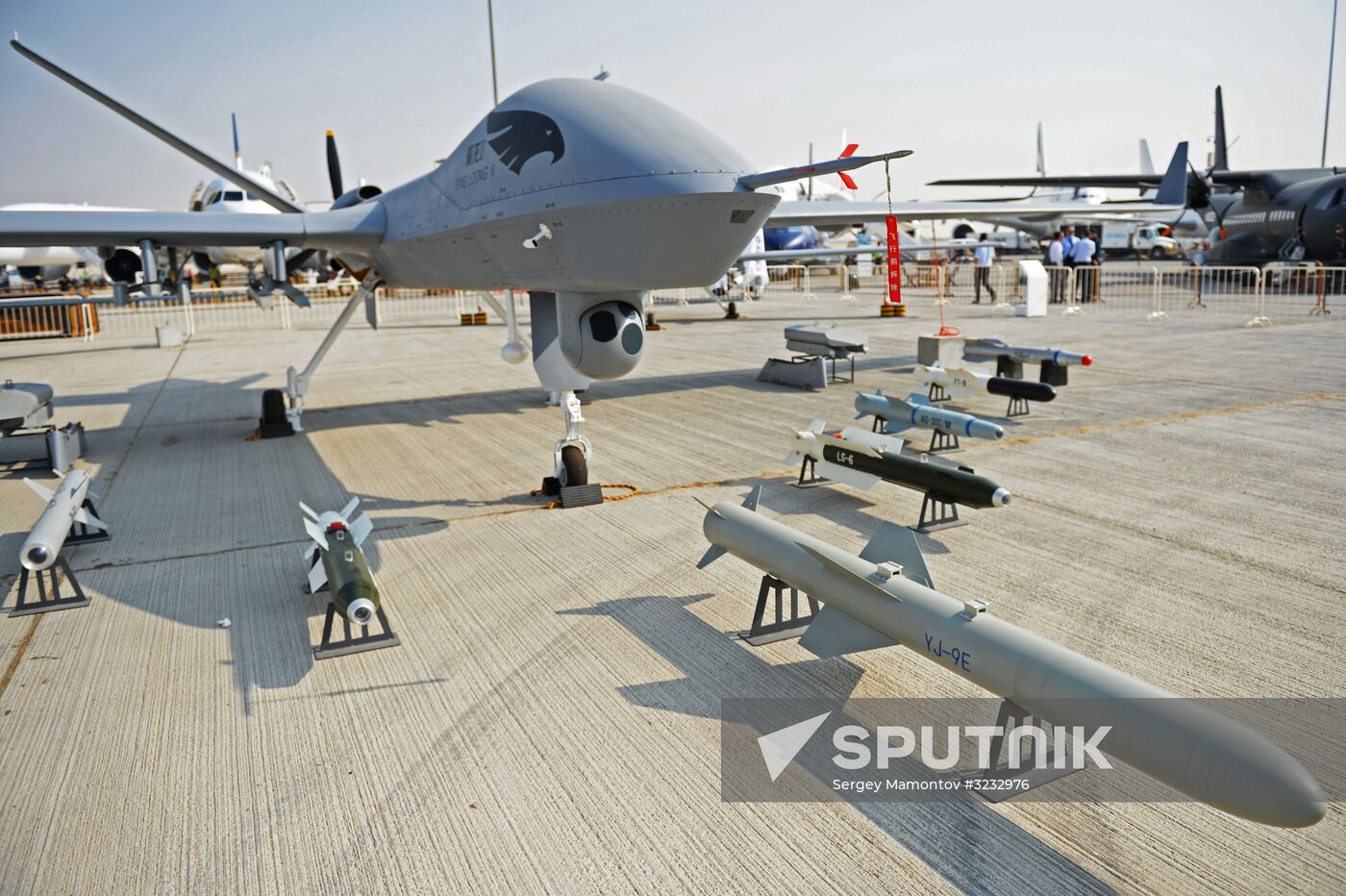 Russian Deputy Prime Minister Dmitry Rogozin visits Dubai Airshow 2017