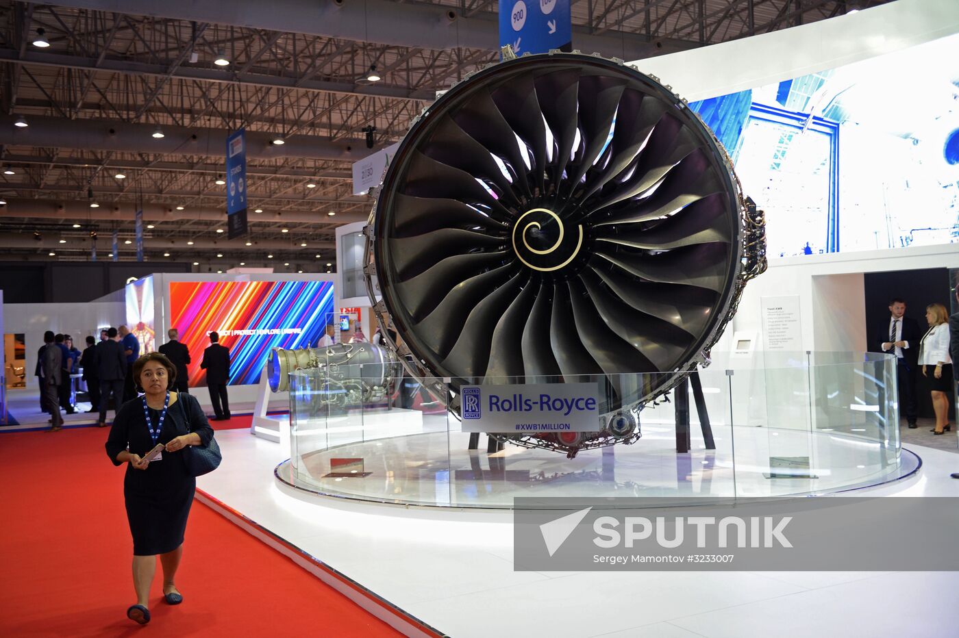 Russian Deputy Prime Minister Dmitry Rogozin visits Dubai Airshow 2017