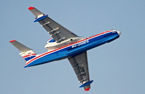 Russian Deputy Prime Minister Dmitry Rogozin visits Dubai Airshow 2017