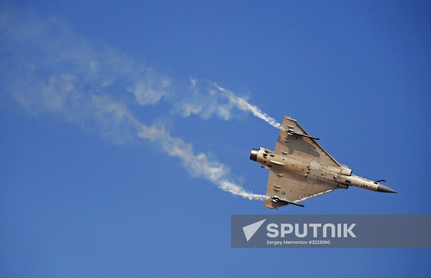 Russian Deputy Prime Minister Dmitry Rogozin visits Dubai Airshow 2017