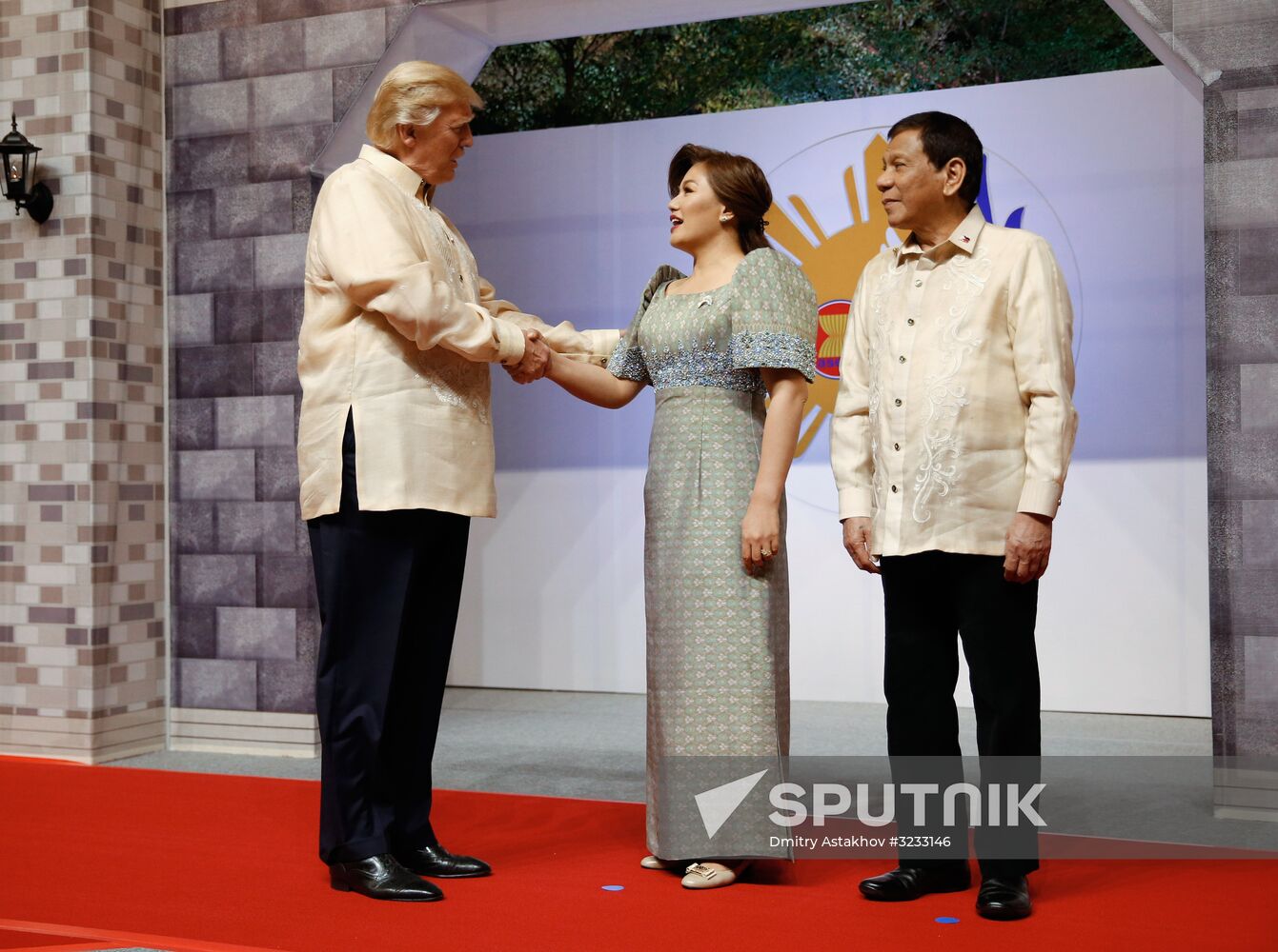 Russian Prime Minister Dmitry Medvedev takes part in ASEAN Summit in Manila
