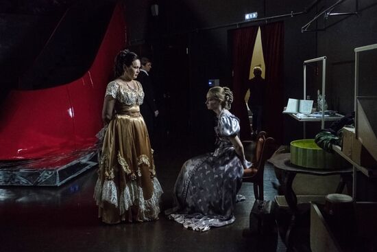 Verdi's 'La Traviata' at Sapayev Mari State Opera and Ballet Theater