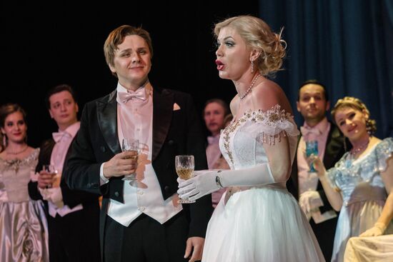 Verdi's 'La Traviata' at Sapayev Mari State Opera and Ballet Theater