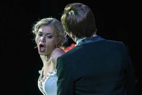 Verdi's 'La Traviata' at Sapayev Mari State Opera and Ballet Theater