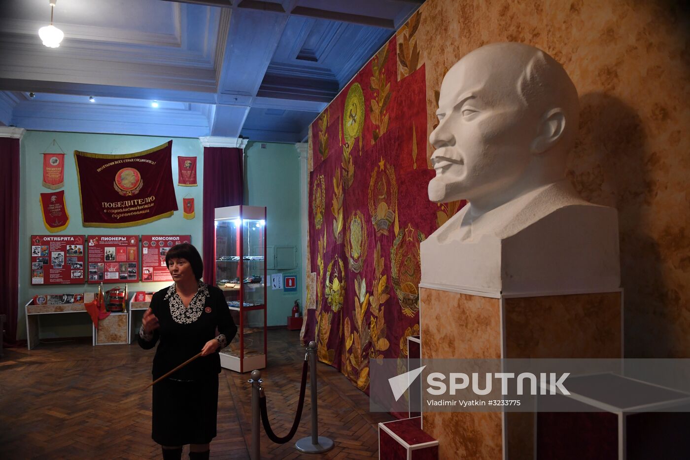 Soviet Era exhibition at branch of Volzhsky Cultural Center in Rybinsk