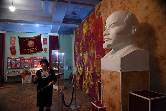 Soviet Era exhibition at branch of Volzhsky Cultural Center in Rybinsk