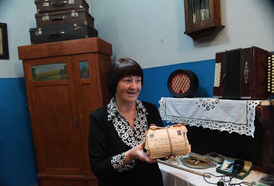Soviet Era exhibition at branch of Volzhsky Cultural Center in Rybinsk