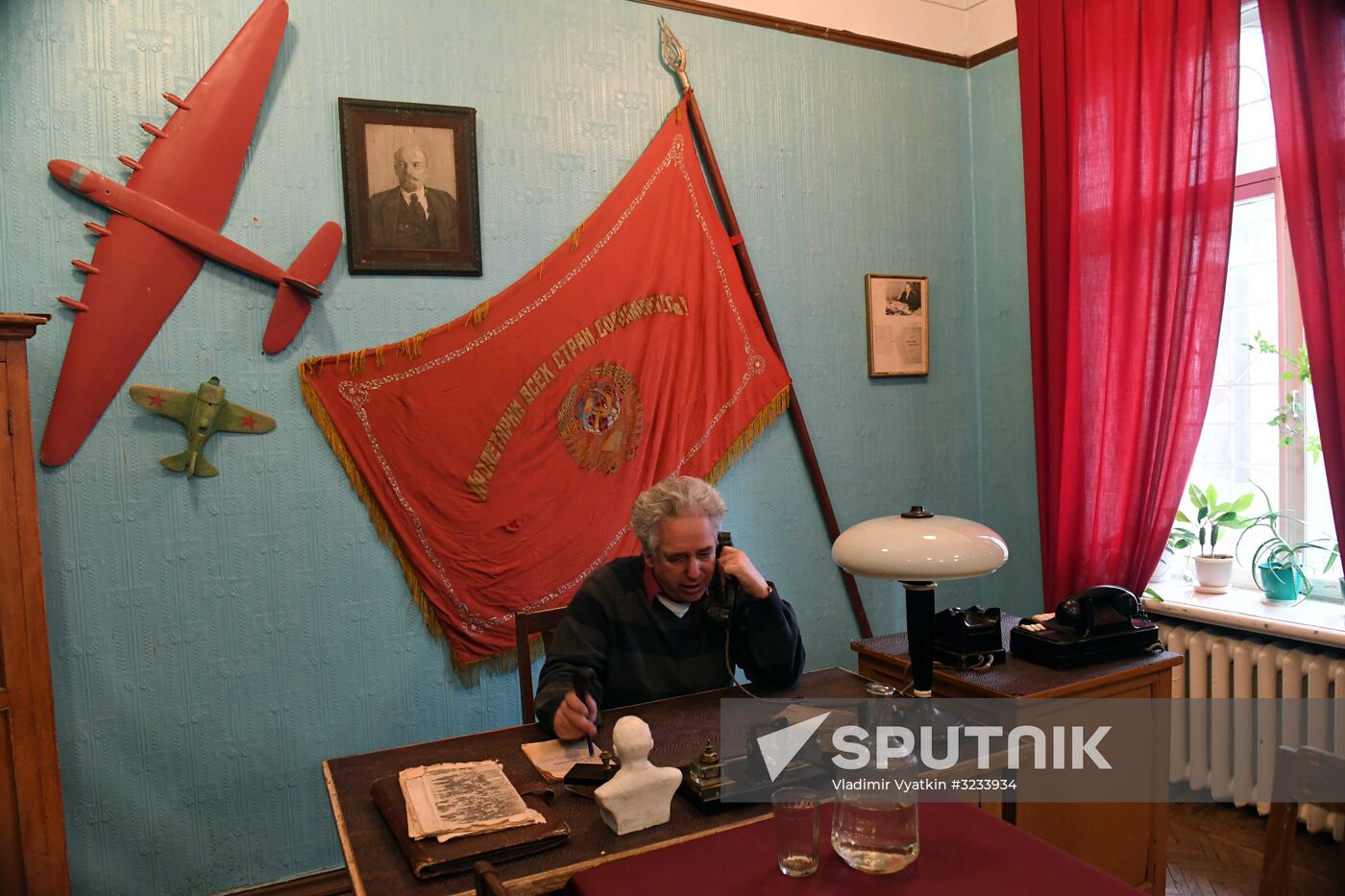 Soviet Era exhibition at branch of Volzhsky Cultural Center in Rybinsk