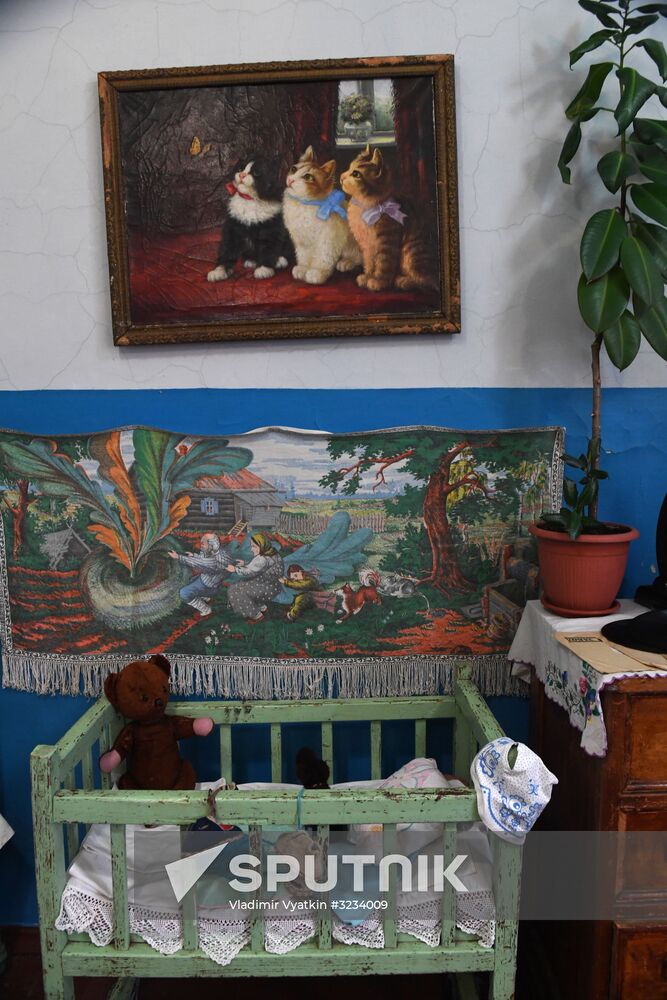 Soviet Era exhibition at branch of Volzhsky Cultural Center in Rybinsk