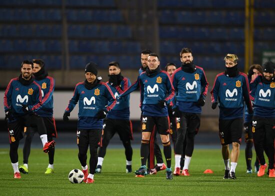 Spanish national football team holds training session