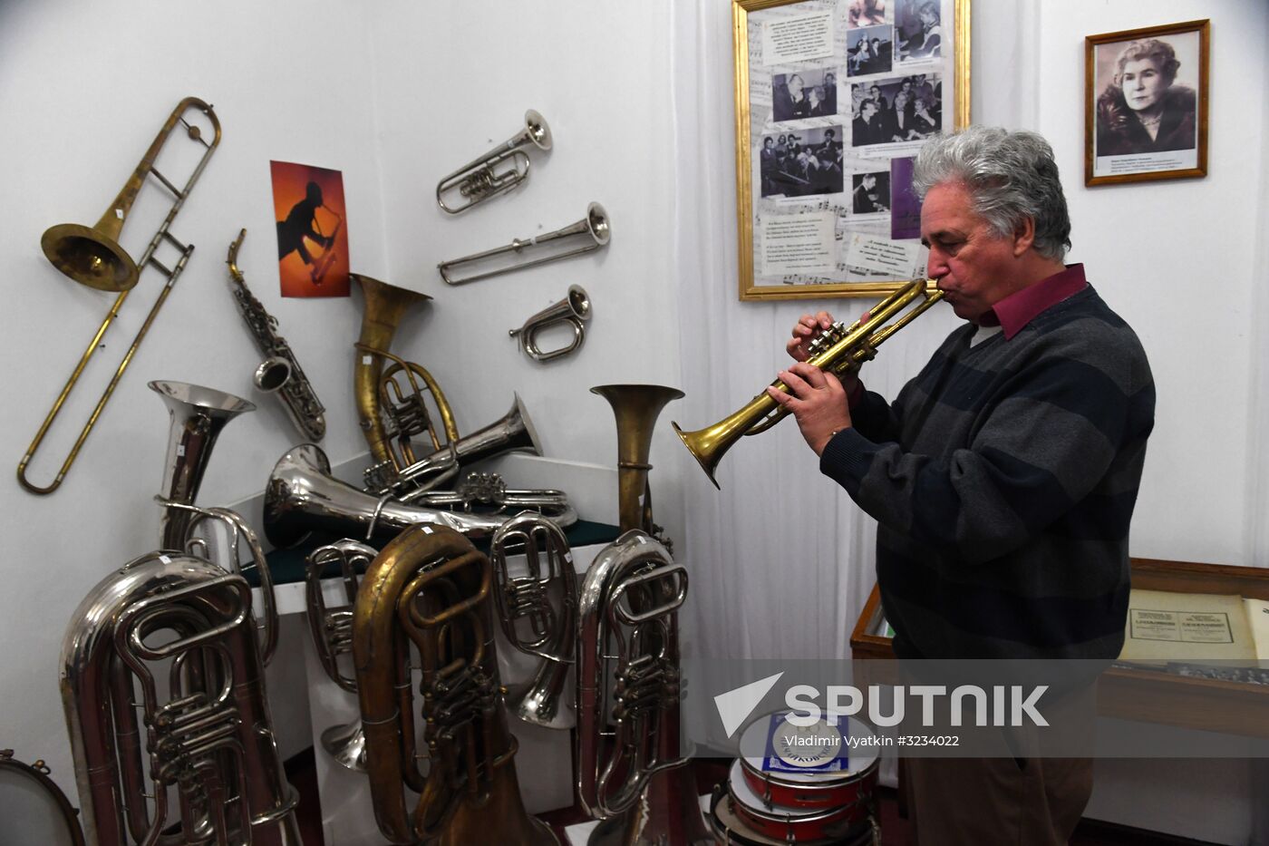 Soviet Era exhibition at branch of Volzhsky Cultural Center in Rybinsk