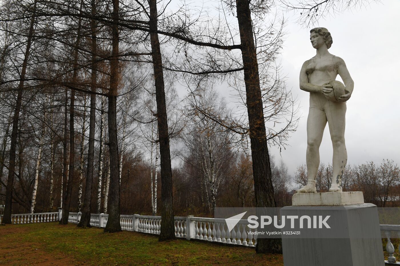 Soviet Era exhibition at branch of Volzhsky Cultural Center in Rybinsk