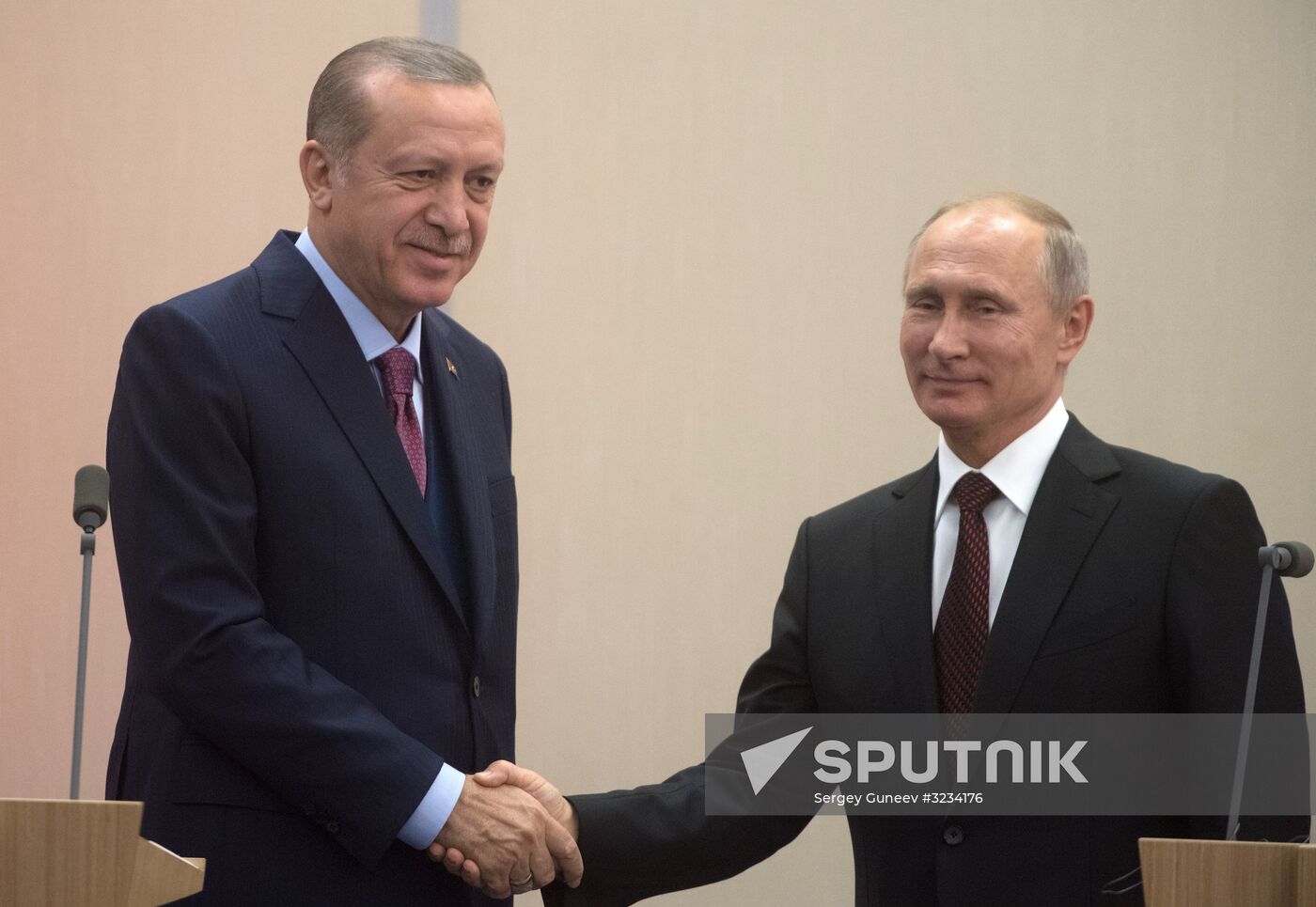President Vladimir Putin meets with Turkish President Recep Tayyip Erdogan