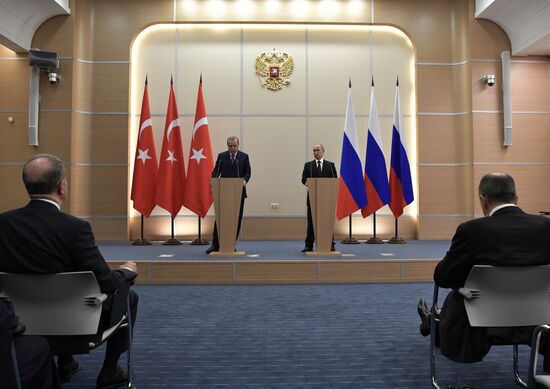 President Vladimir Putin meets with Turkish President Recep Tayyip Erdogan