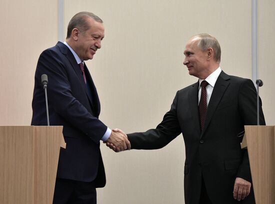 President Vladimir Putin meets with Turkish President Recep Tayyip Erdogan