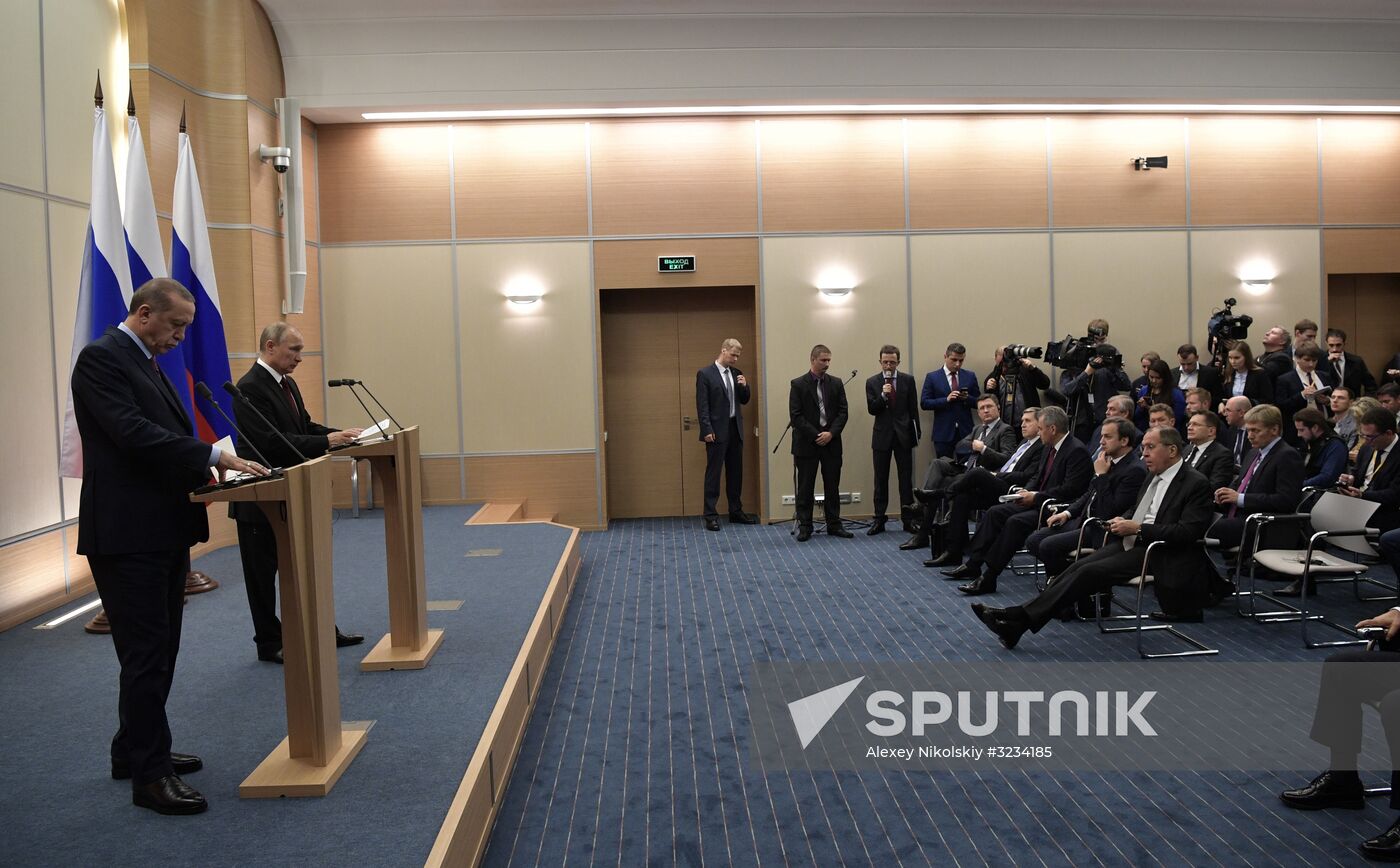 President Vladimir Putin meets with Turkish President Recep Tayyip Erdogan