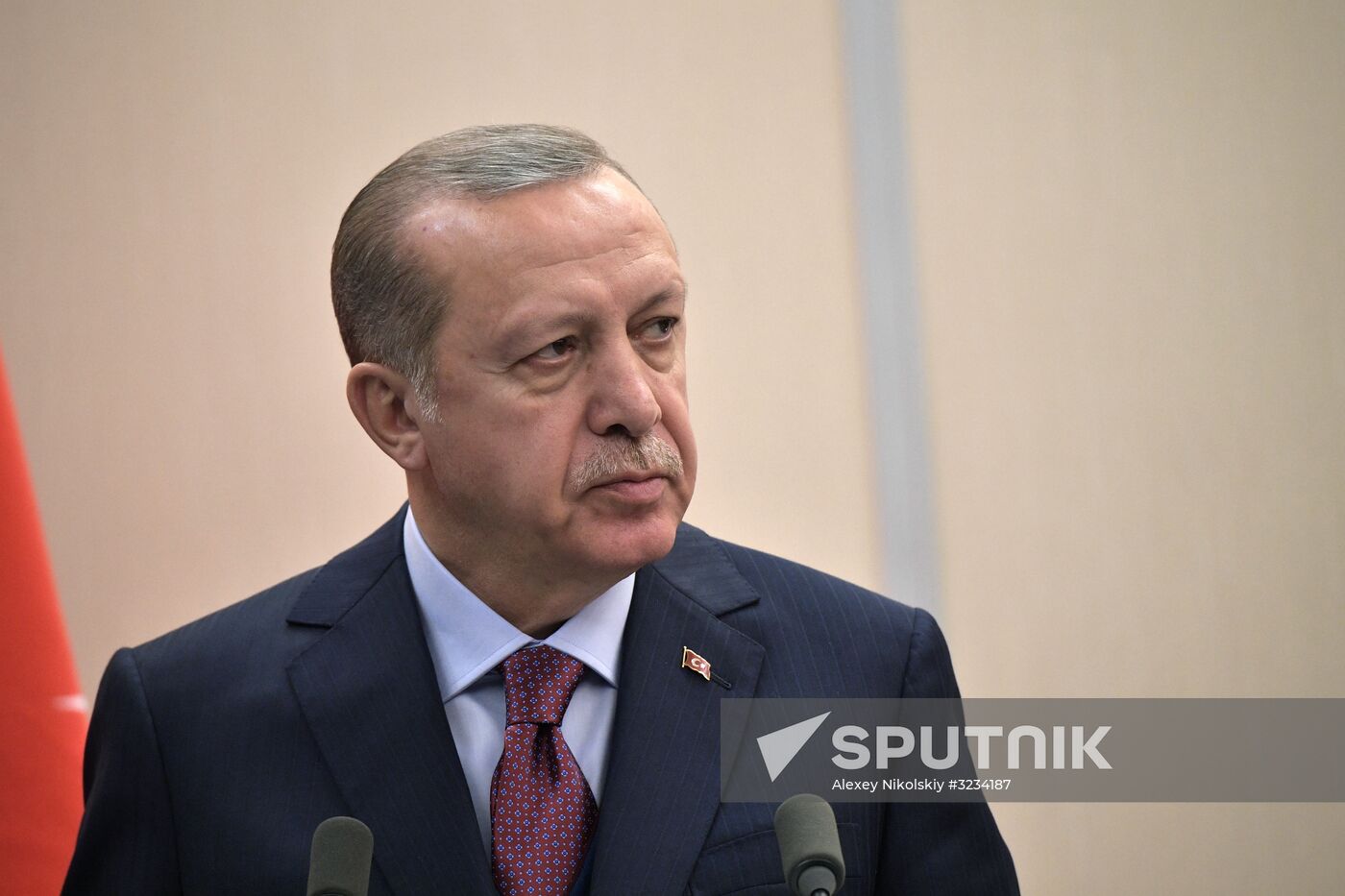 President Vladimir Putin meets with Turkish President Recep Tayyip Erdogan