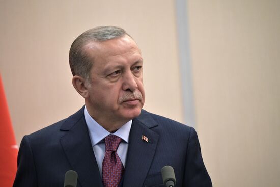 President Vladimir Putin meets with Turkish President Recep Tayyip Erdogan