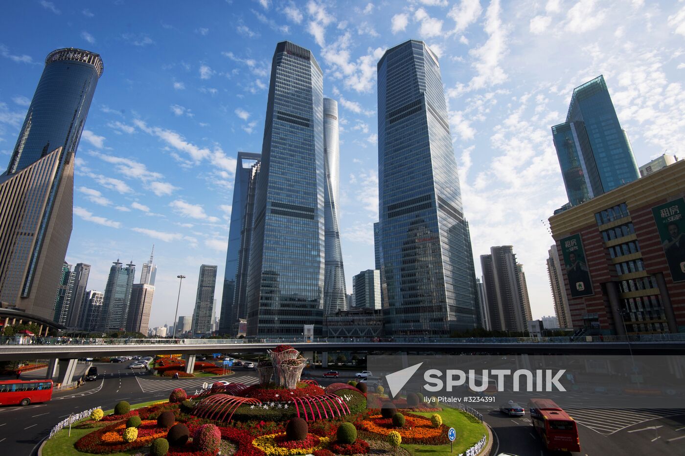 Cities of the world. Shanghai