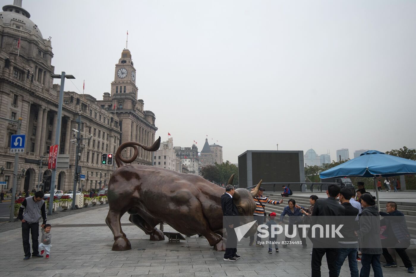 Cities of the world. Shanghai