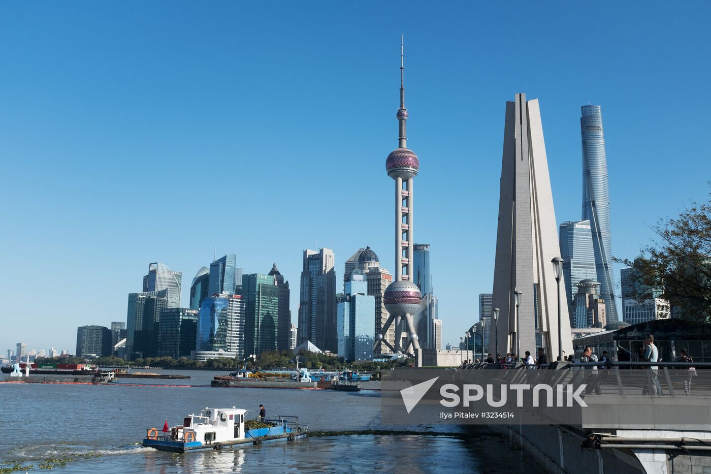 Cities of the world. Shanghai