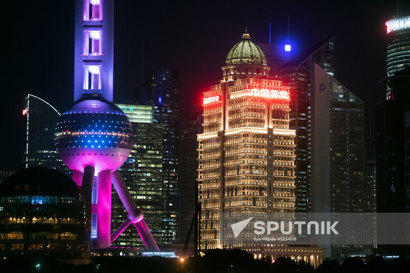 Cities of the world. Shanghai