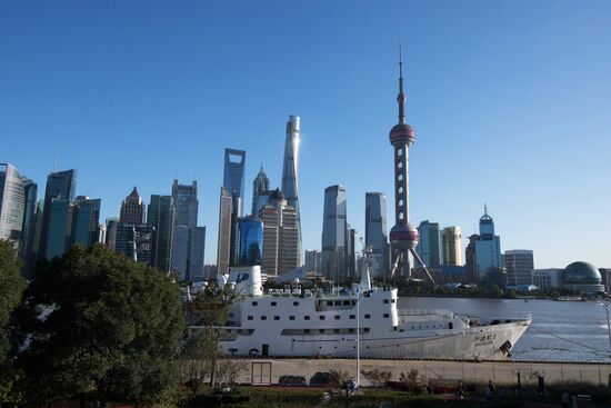 Cities of the world. Shanghai