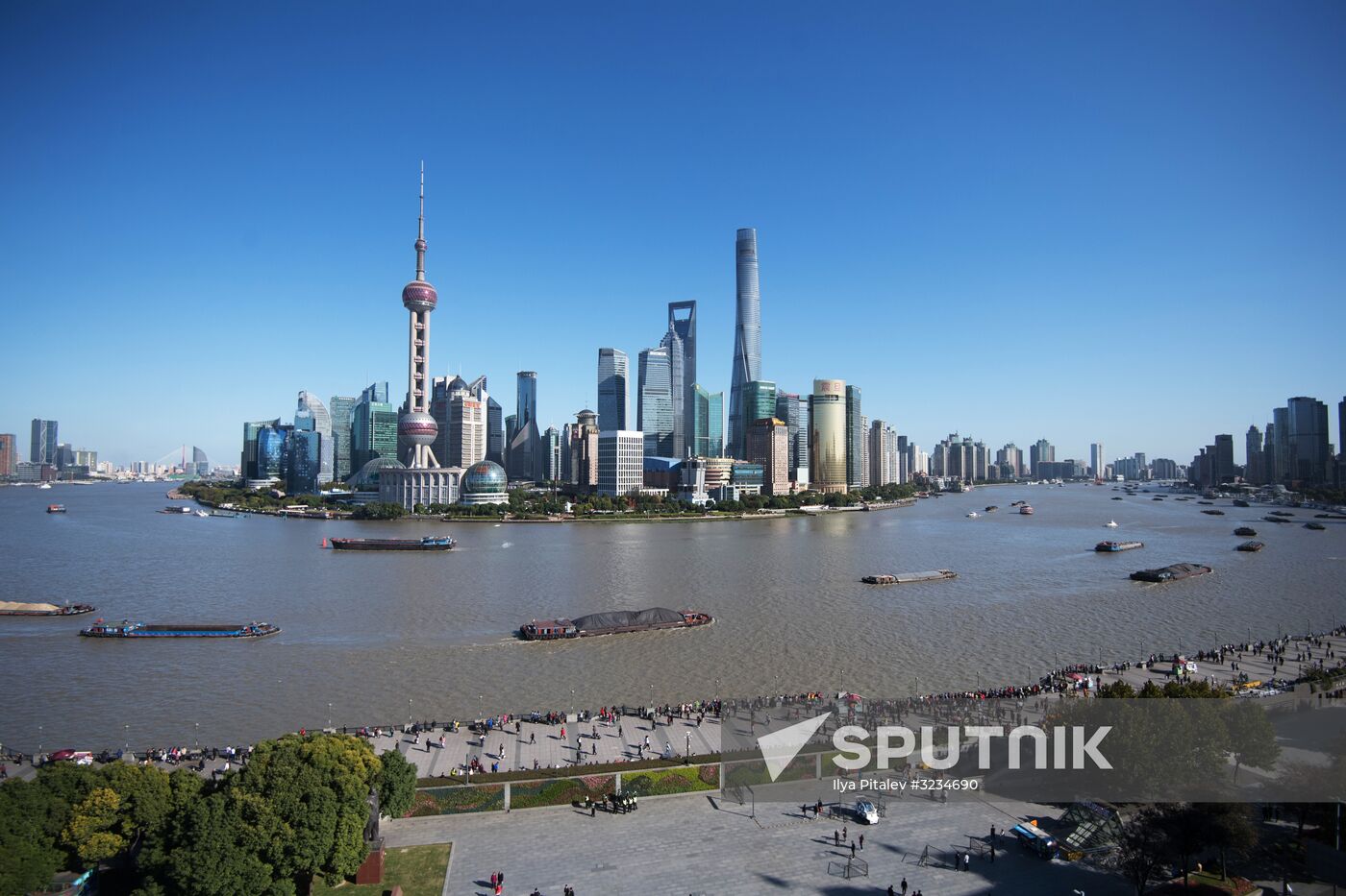 Cities of the world. Shanghai