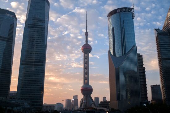 Cities of the world. Shanghai