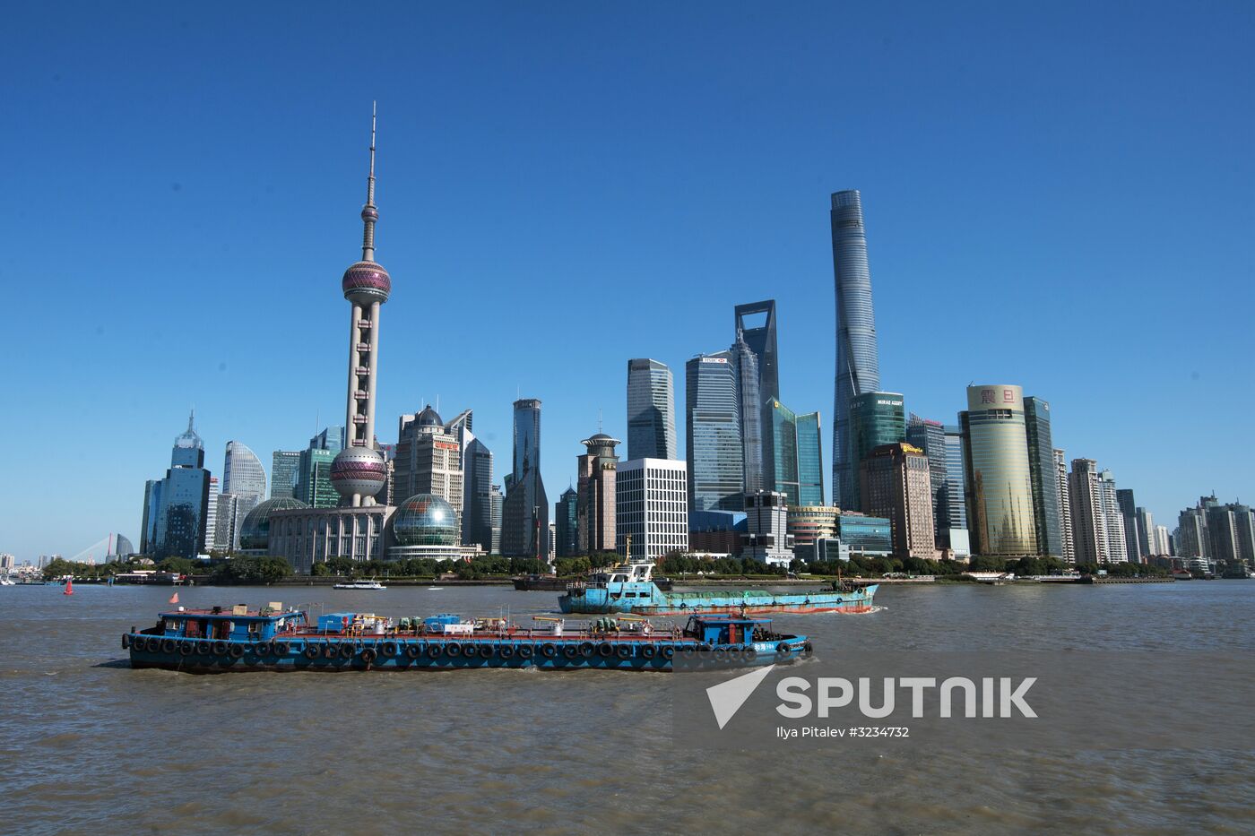 Cities of the world. Shanghai