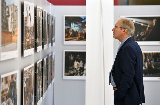 Opening of exhibiton, Syria: Photo Chronicles of War, in Strasbourg