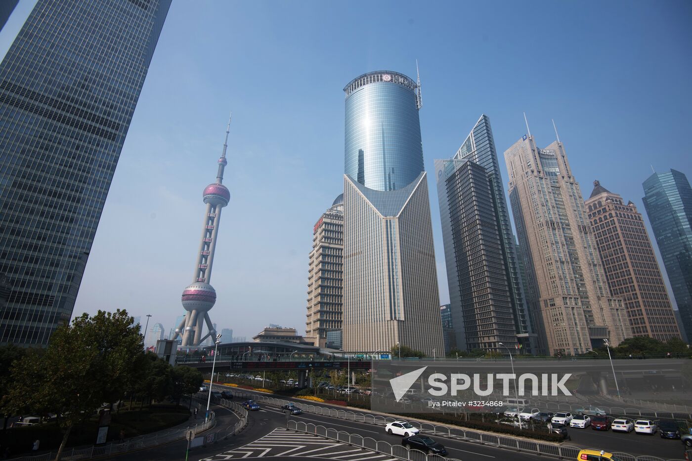 Cities of the world. Shanghai