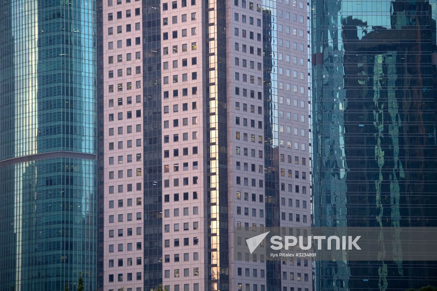 Cities of the world. Shanghai