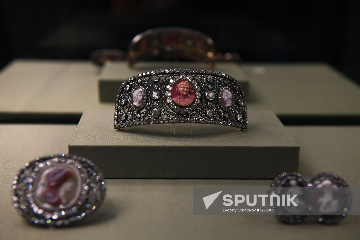"National Treasures of Russia. The 50th Anniversary of the Diamond Fund" exhibition