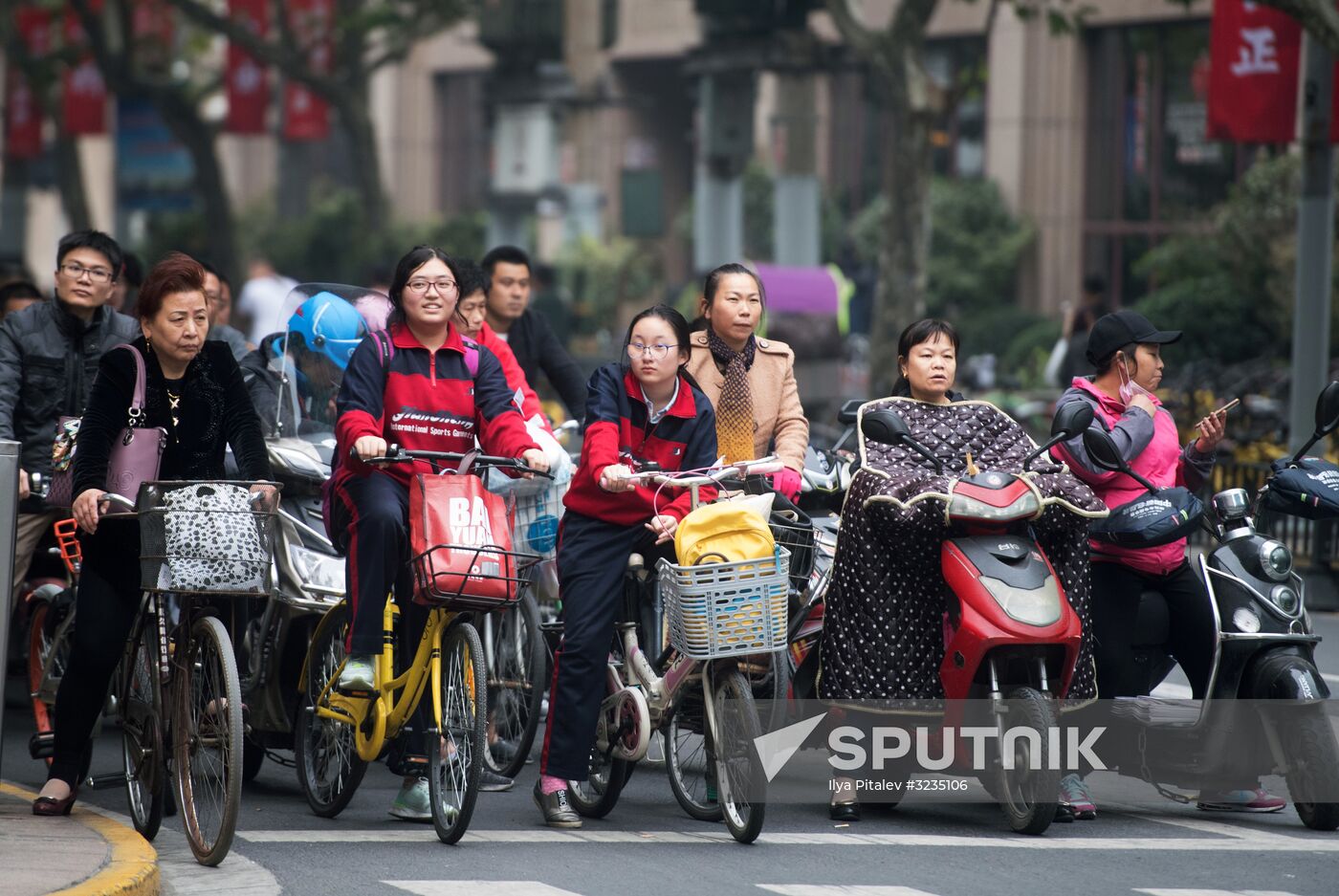 Cities of the world. Shanghai