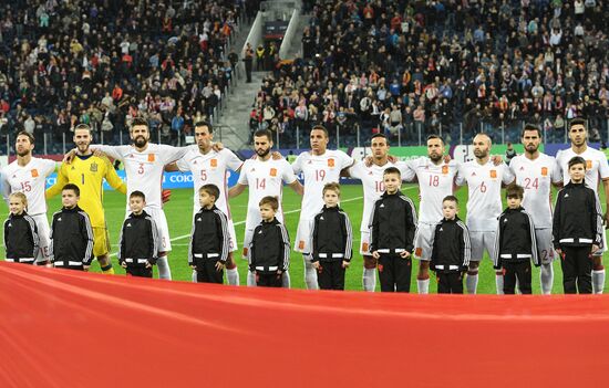 Football. Friendly match between Russia and Spain